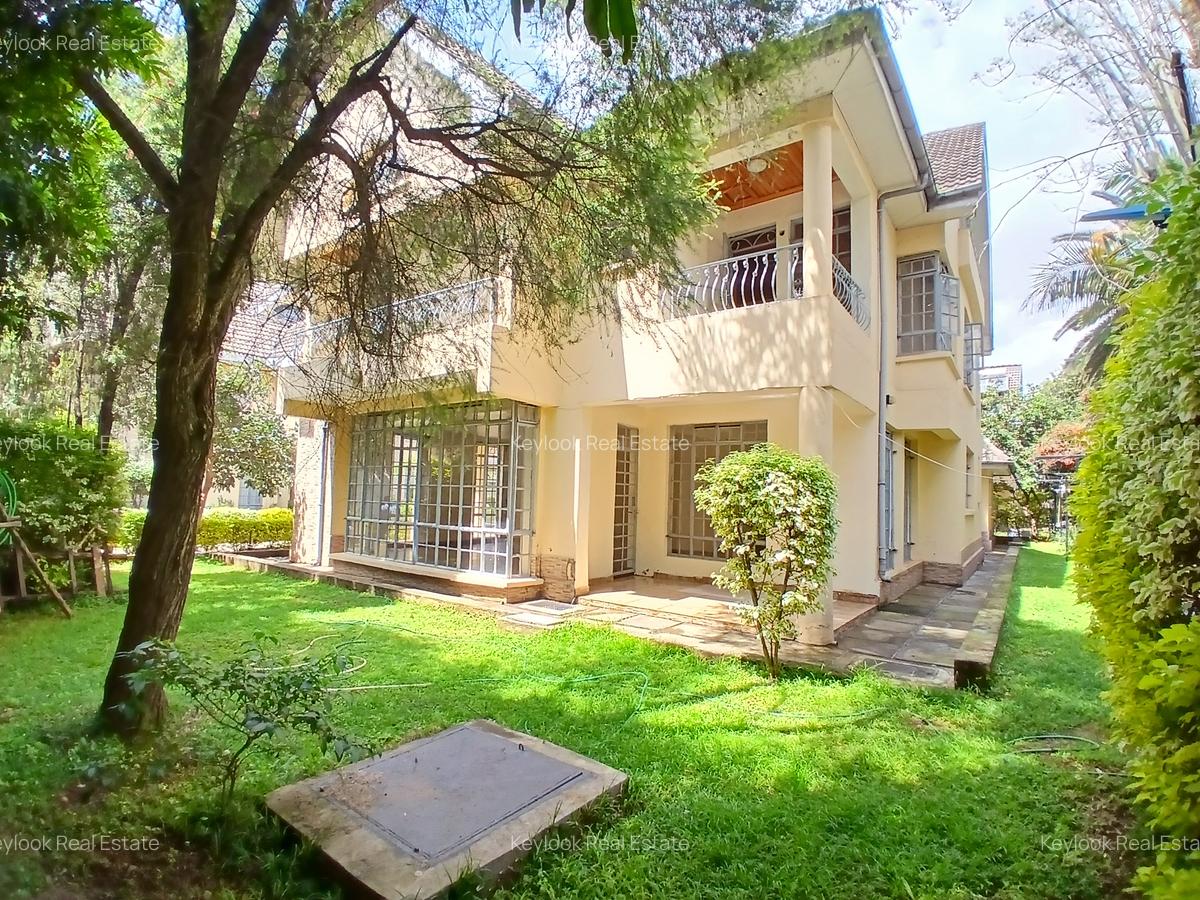 5 Bed Townhouse with En Suite at Lavington Green - 13