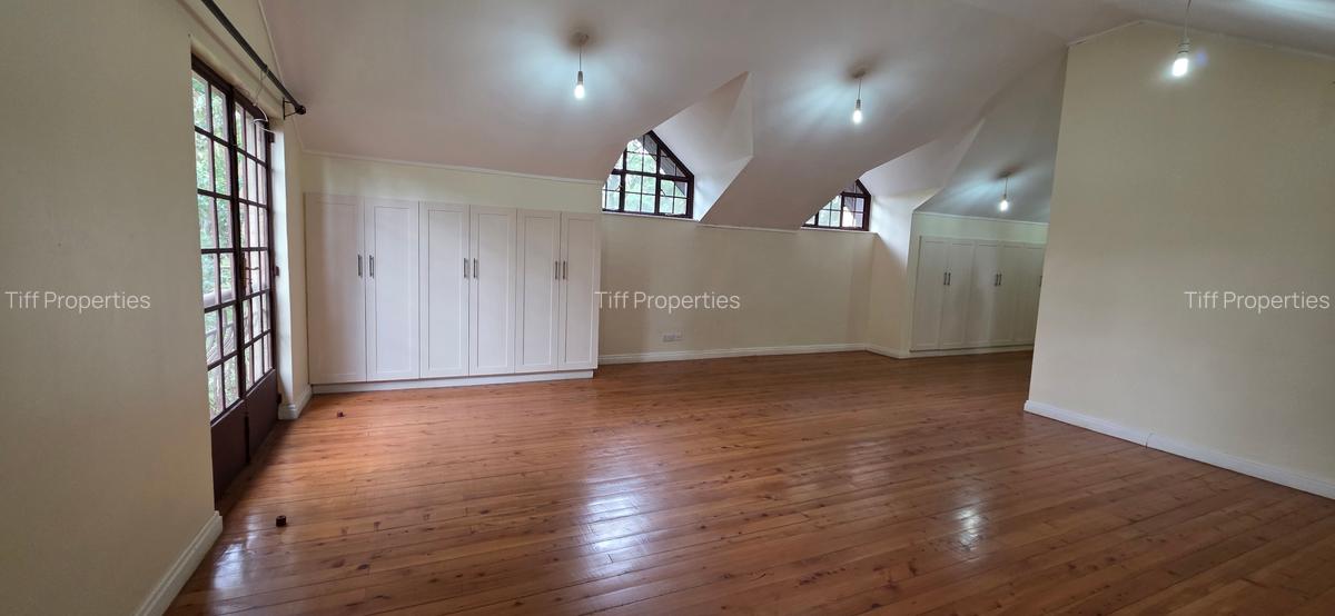 5 Bed Townhouse in Karen - 11