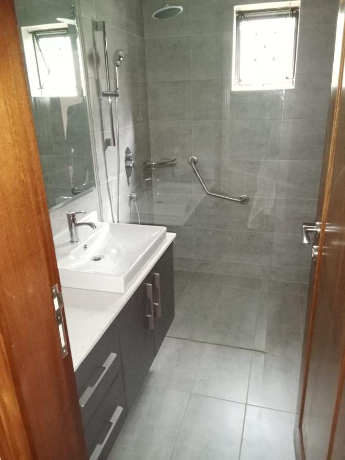 2 Bed Apartment with En Suite at Westlands - 5