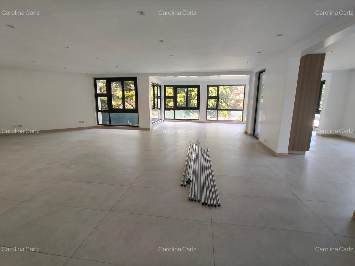 5 Bed House with En Suite at Runda - 11