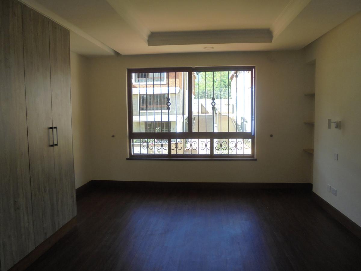 5 Bed Townhouse with En Suite at Shanzu Rd - 19