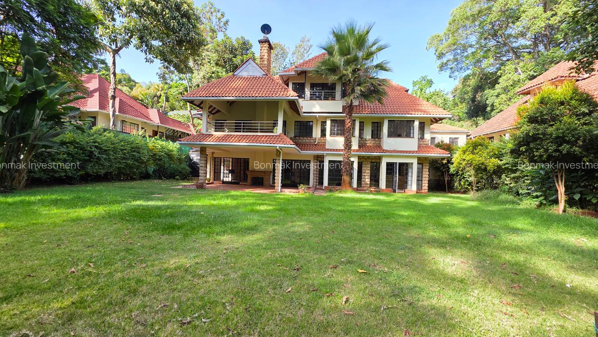 5 Bed Townhouse with En Suite at Rossylin Lone Tree - 2