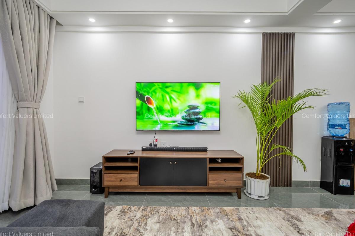 Serviced 2 Bed Apartment with En Suite at Westlands - 13