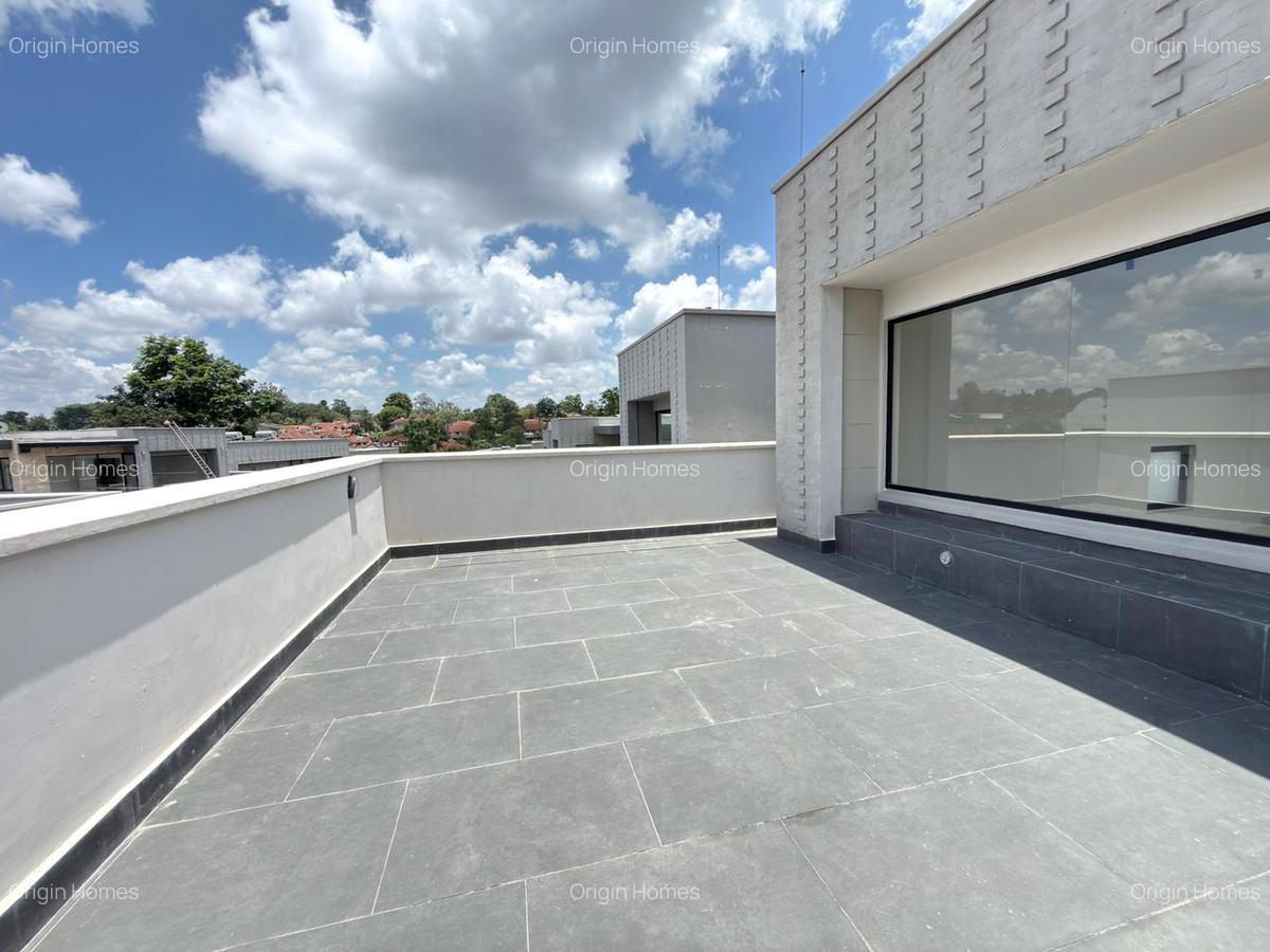 5 Bed Townhouse with En Suite at Westlands - 8