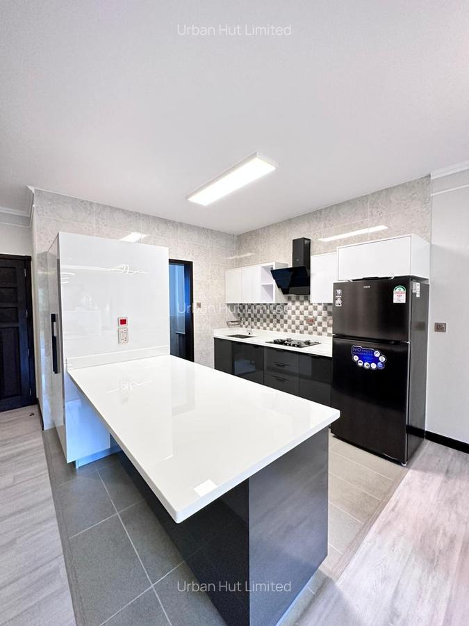 2 Bed Apartment with En Suite in Riverside - 4