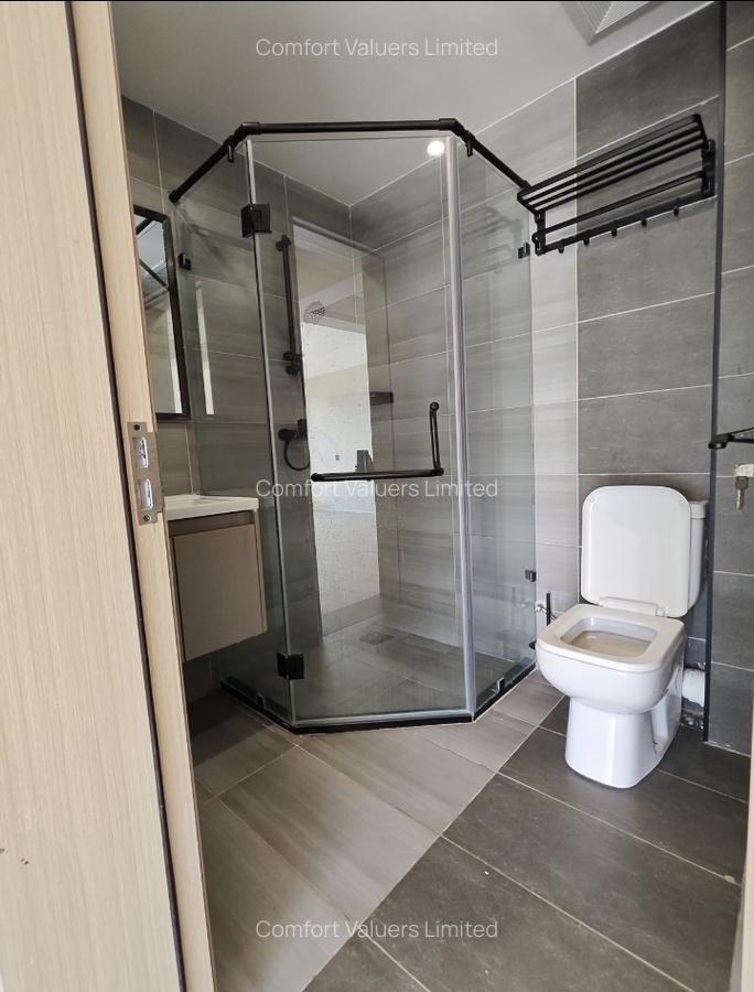 2 Bed Apartment with En Suite at Lavington - 6