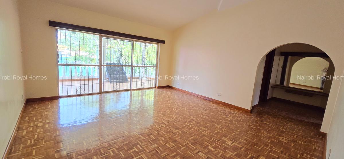 Commercial Property with Service Charge Included at Un Crescent - 19