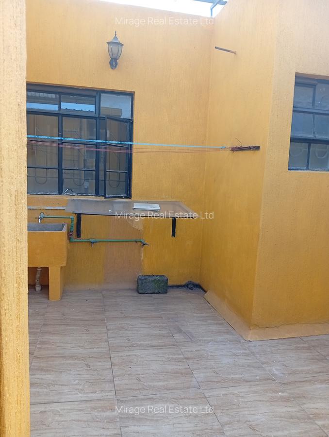 1 Bed Apartment with En Suite in Lavington - 1