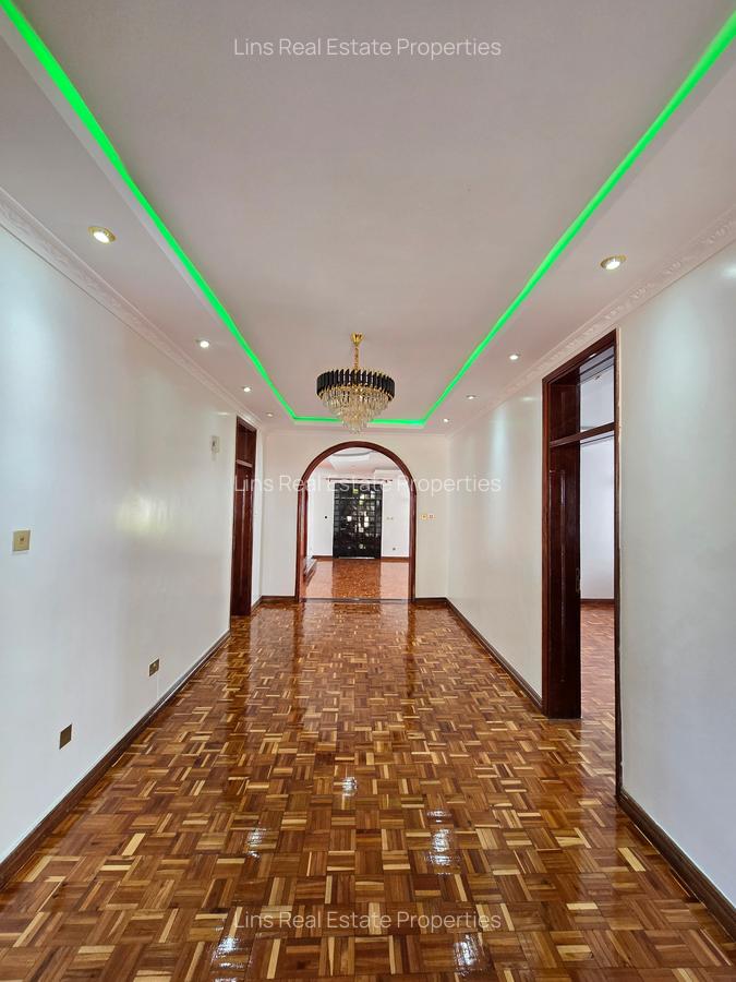 5 Bed House with En Suite in Runda - 10