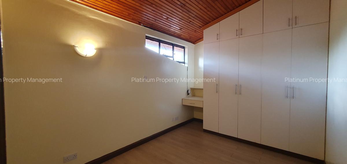 2 Bed Apartment with En Suite in Brookside - 12