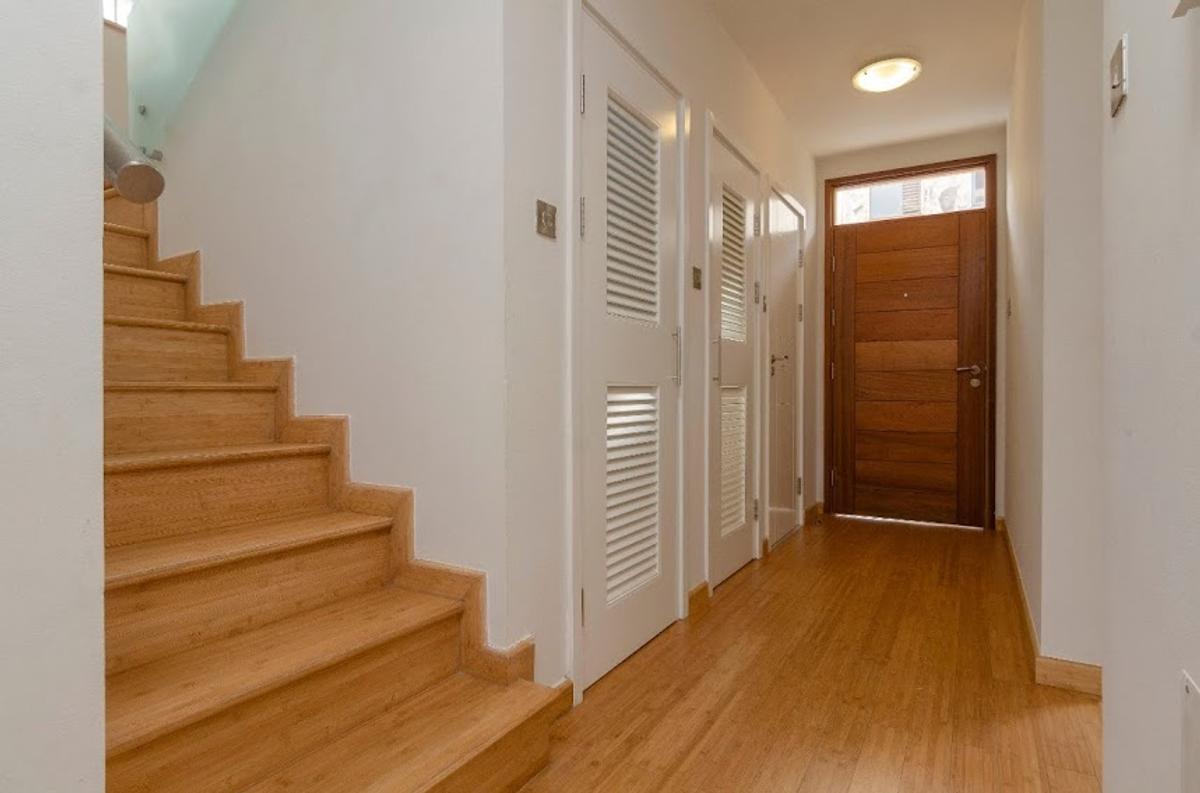 4 Bed Villa with Swimming Pool in Garden Estate - 5