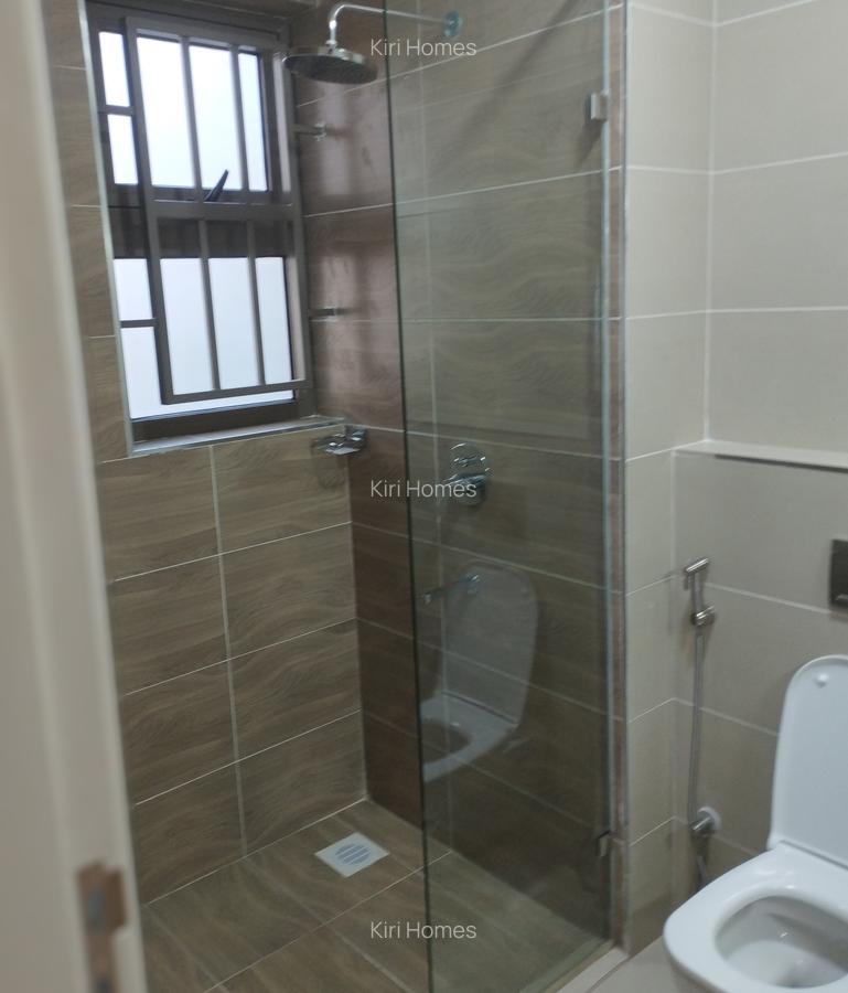 2 Bed Apartment in Valley Arcade - 5