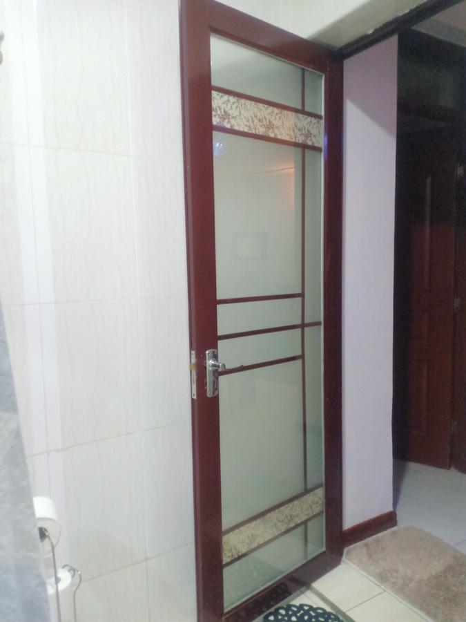 2 Bed Apartment with En Suite at Vanga Road - 5