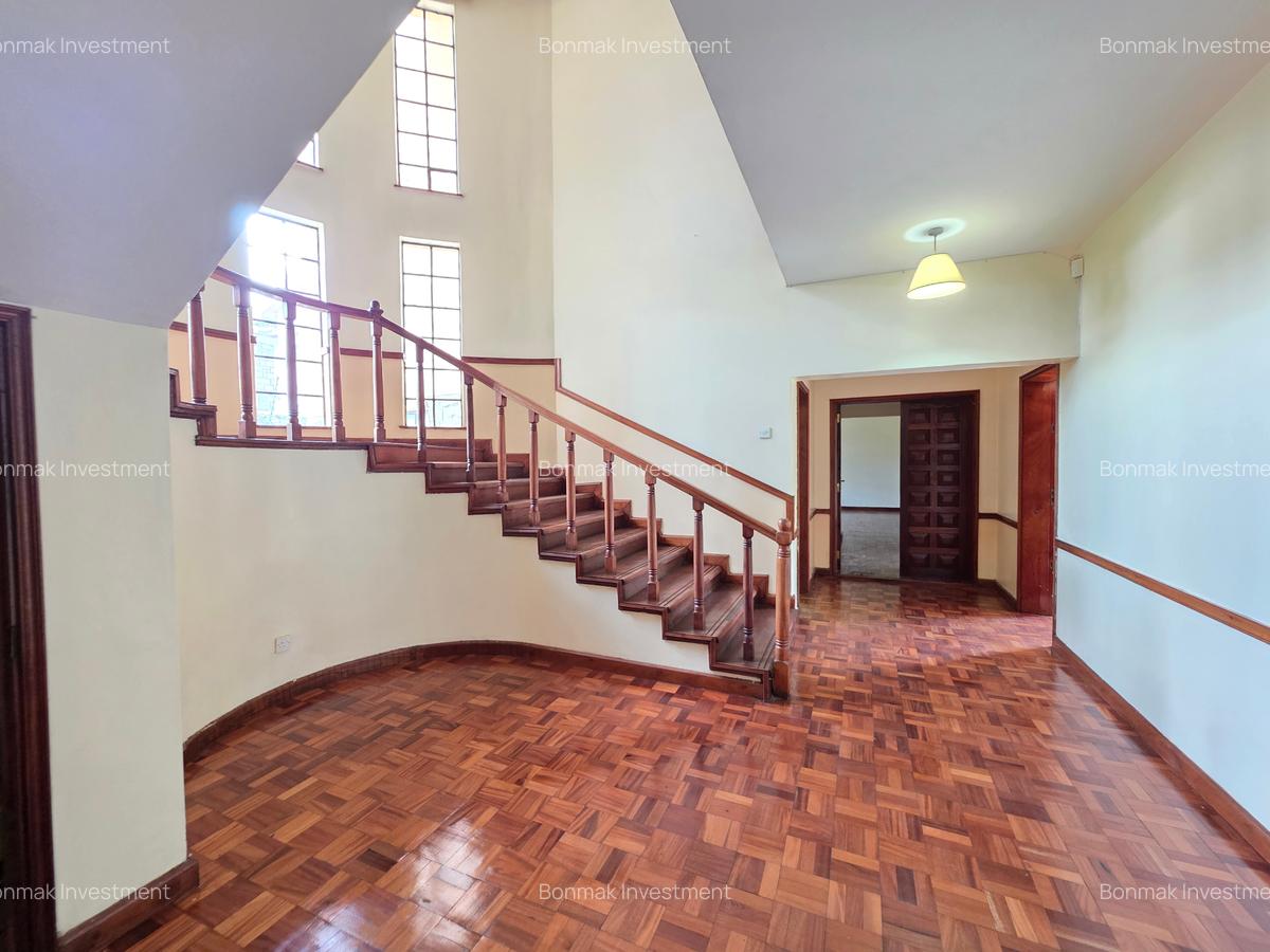 5 Bed House with En Suite at Old Runda. - 5