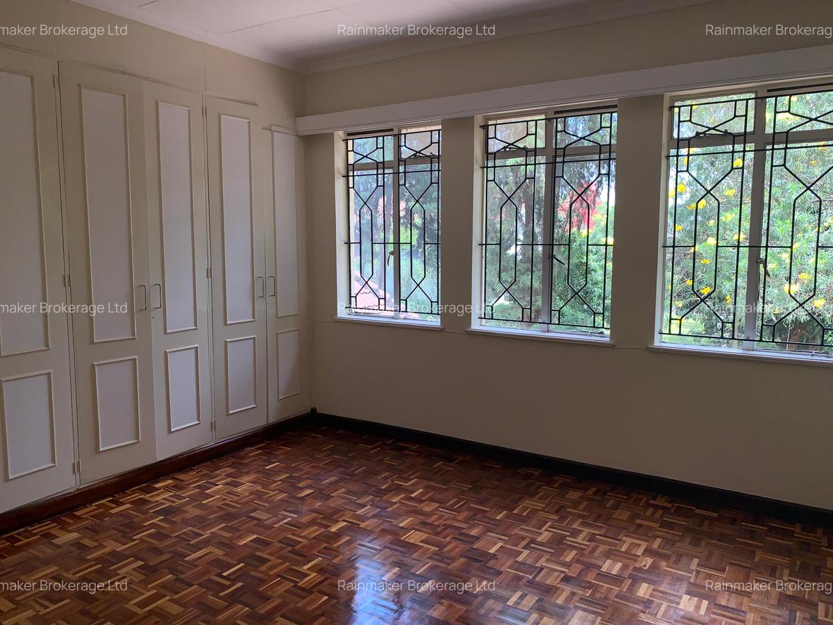 5 Bed House with En Suite in Gigiri - 5