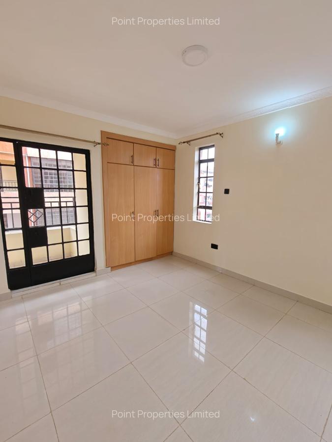 2 Bed Apartment with En Suite in Ruaka - 3