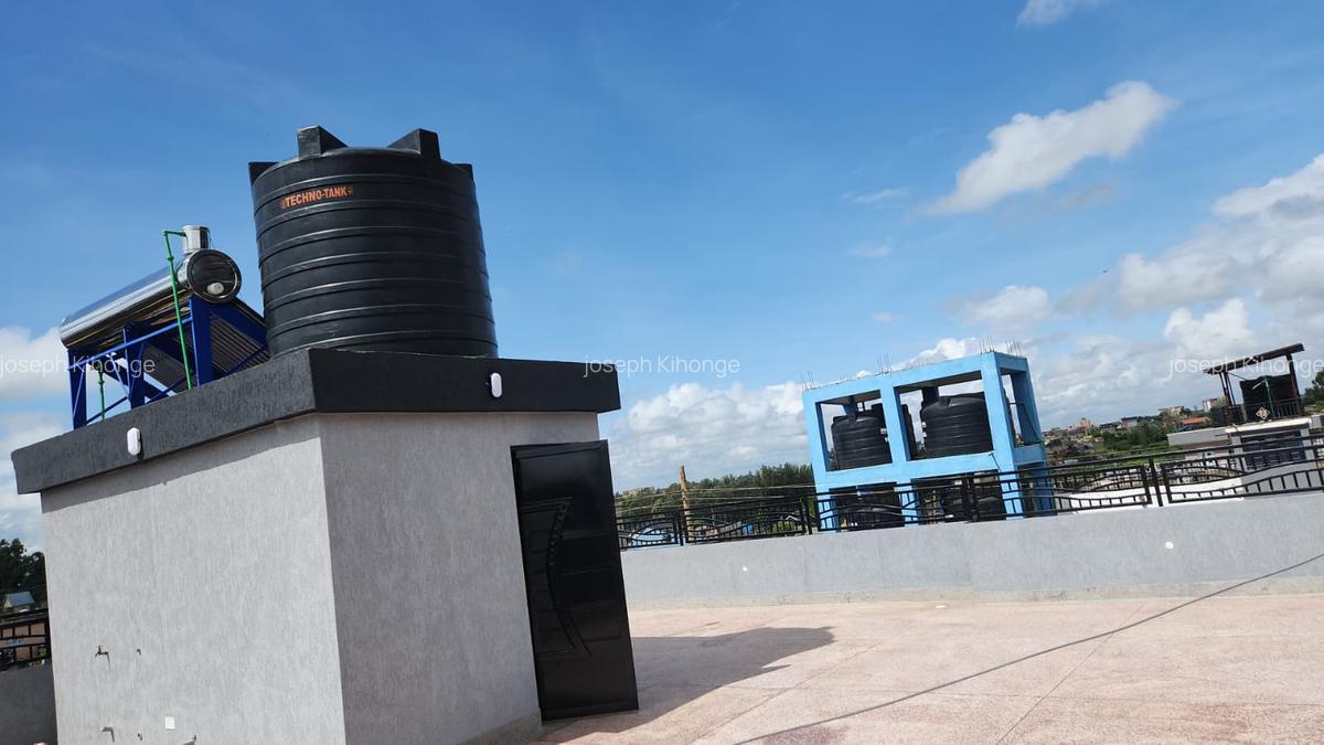 5 Bed Townhouse with En Suite at Matangi - 11