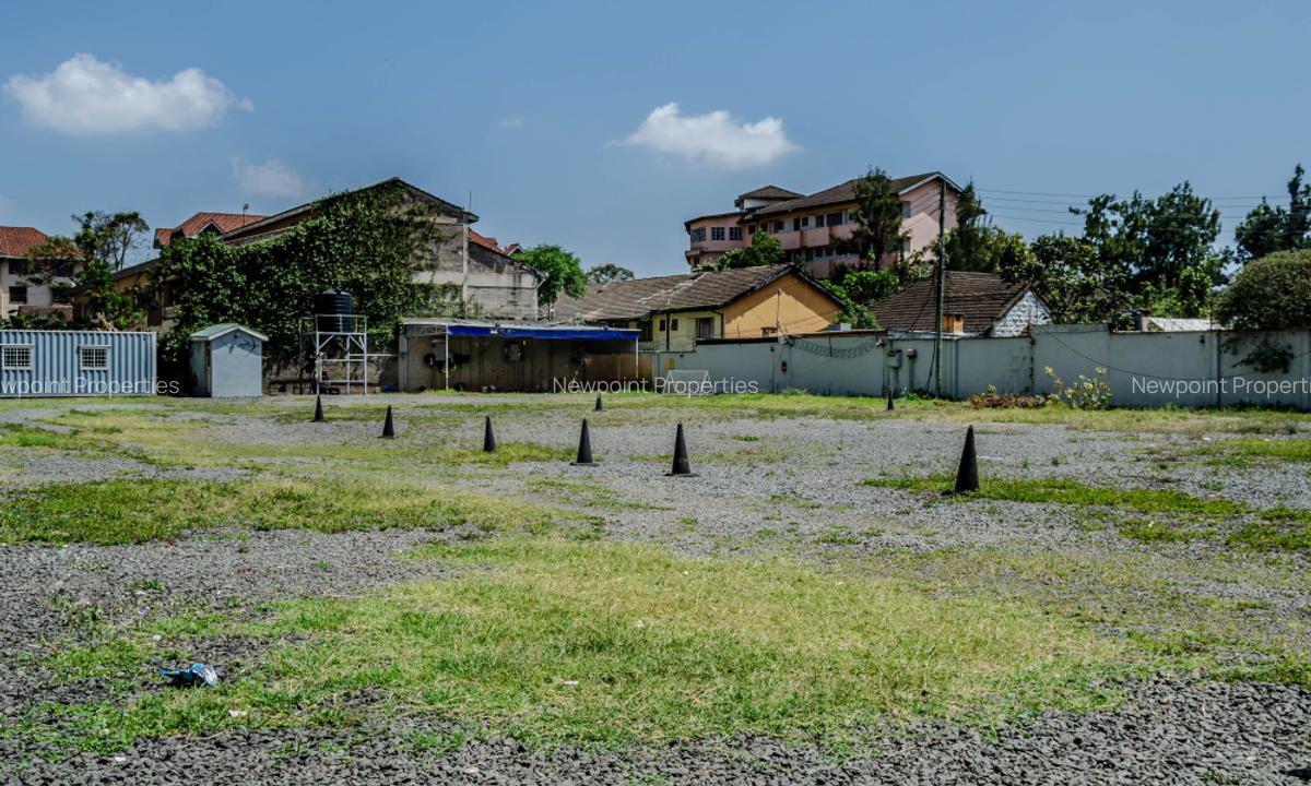 0.8 ac Land in Kilimani - 4