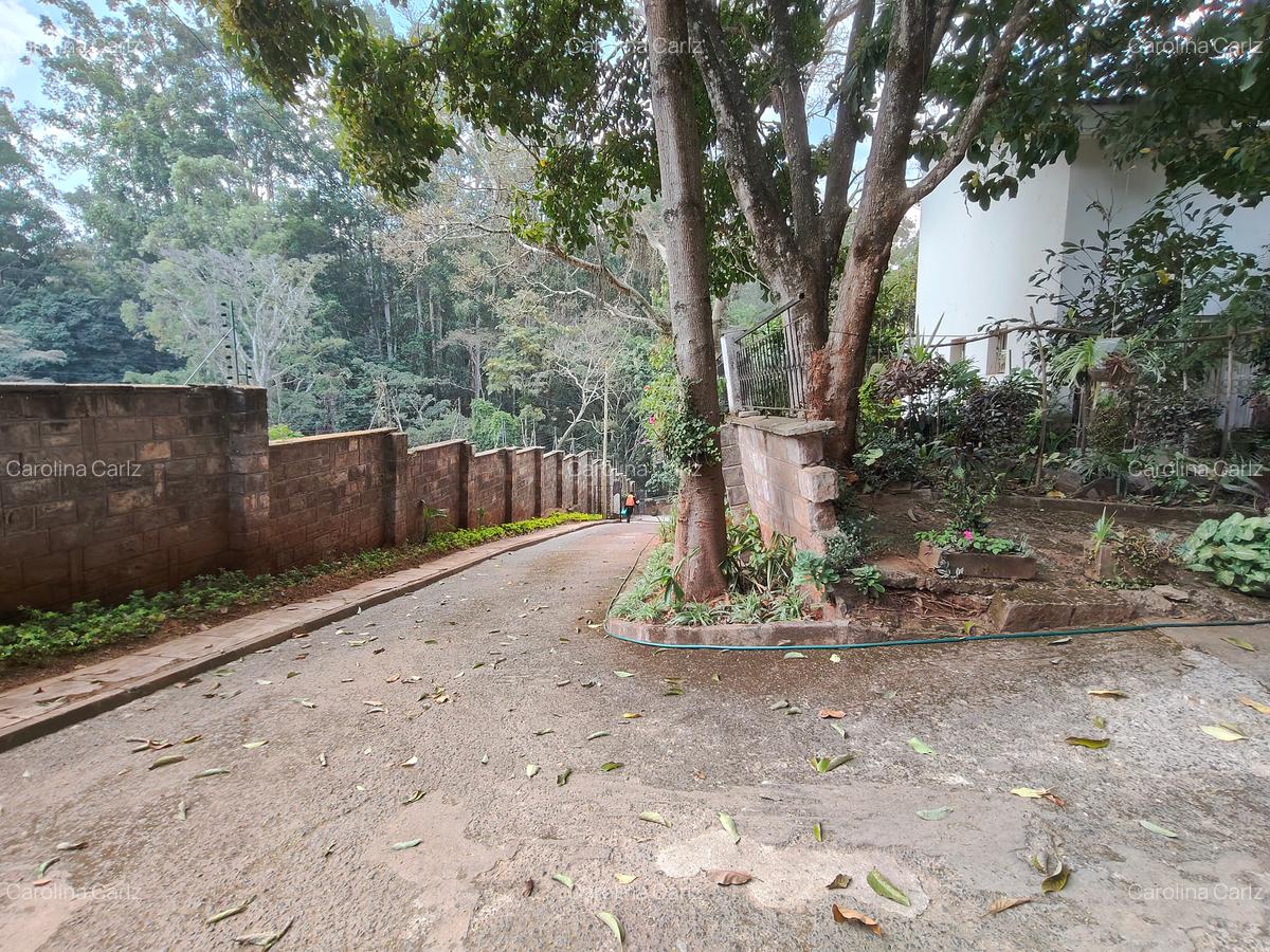 5 Bed Townhouse with En Suite at Peponi Road - 20