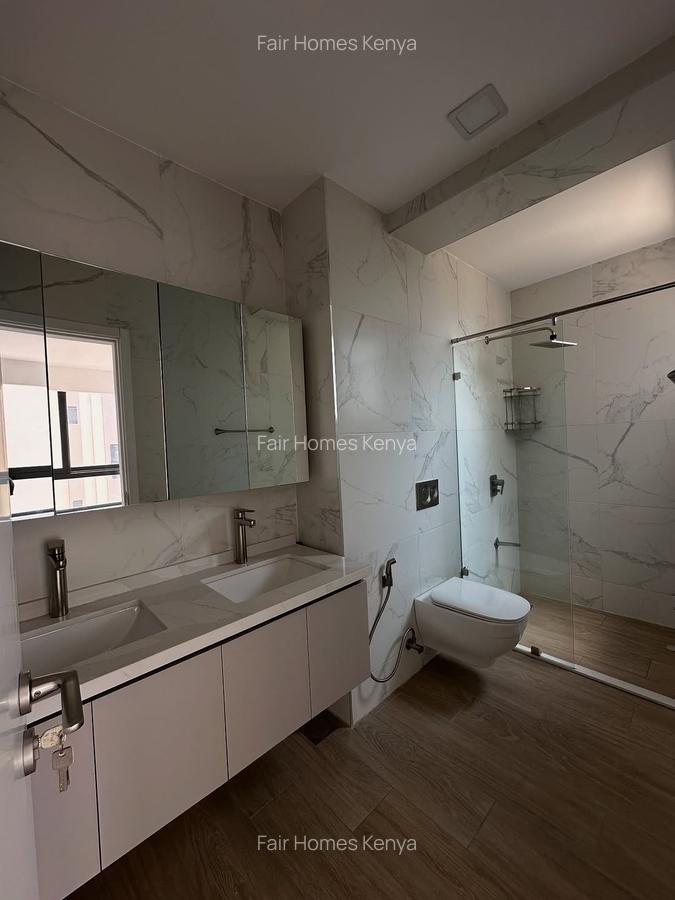 3 Bed Apartment with En Suite at Riverside Drive - 12