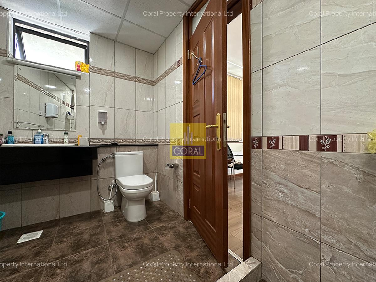 Office in Westlands Area - 14