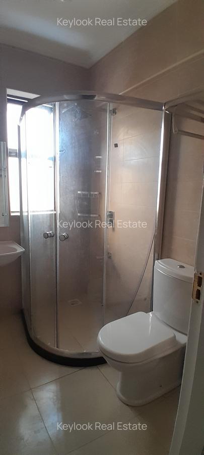 3 Bed Apartment with En Suite at Lavington - 8