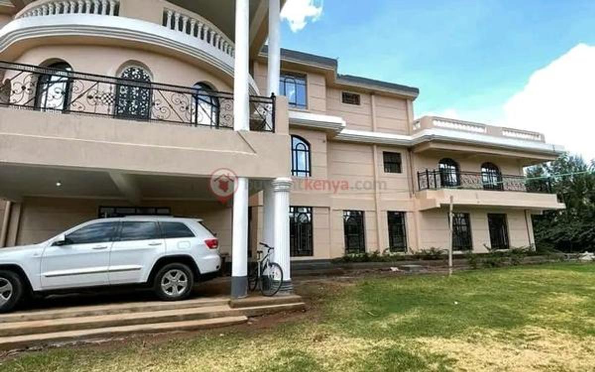 10 Bed Townhouse with En Suite at Hillcrest Road - 14