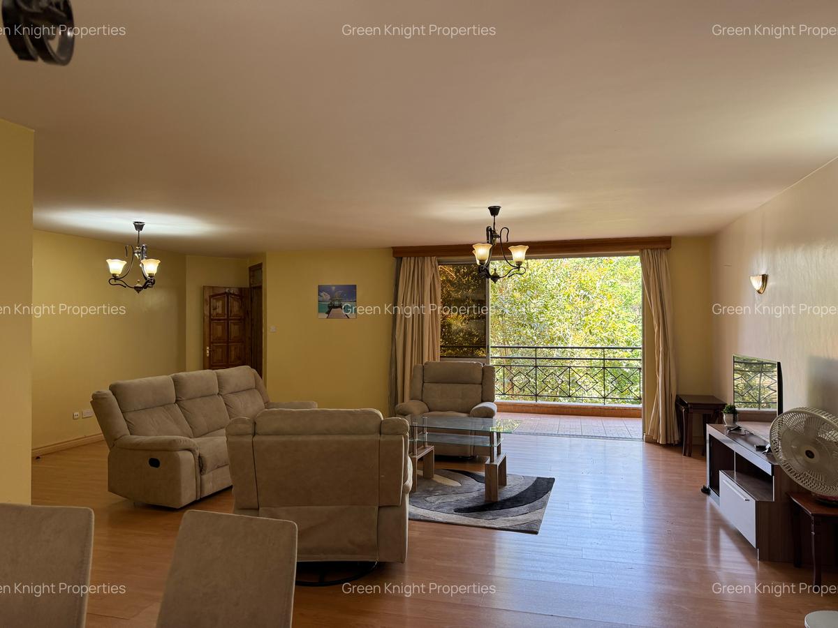 Serviced 3 Bed Apartment with En Suite in Brookside - 2