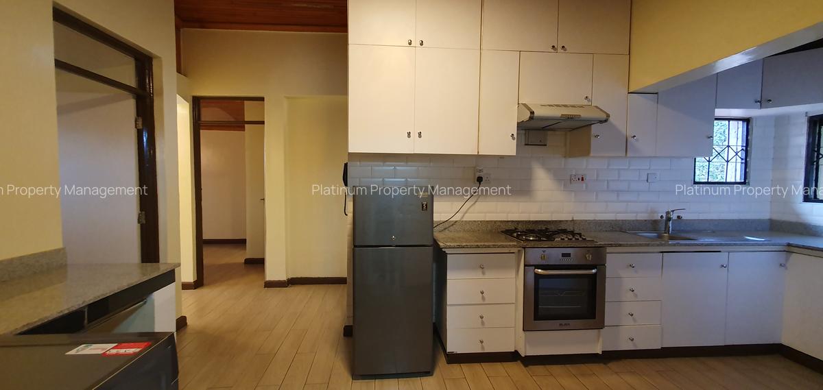 2 Bed Apartment with En Suite in Brookside - 9