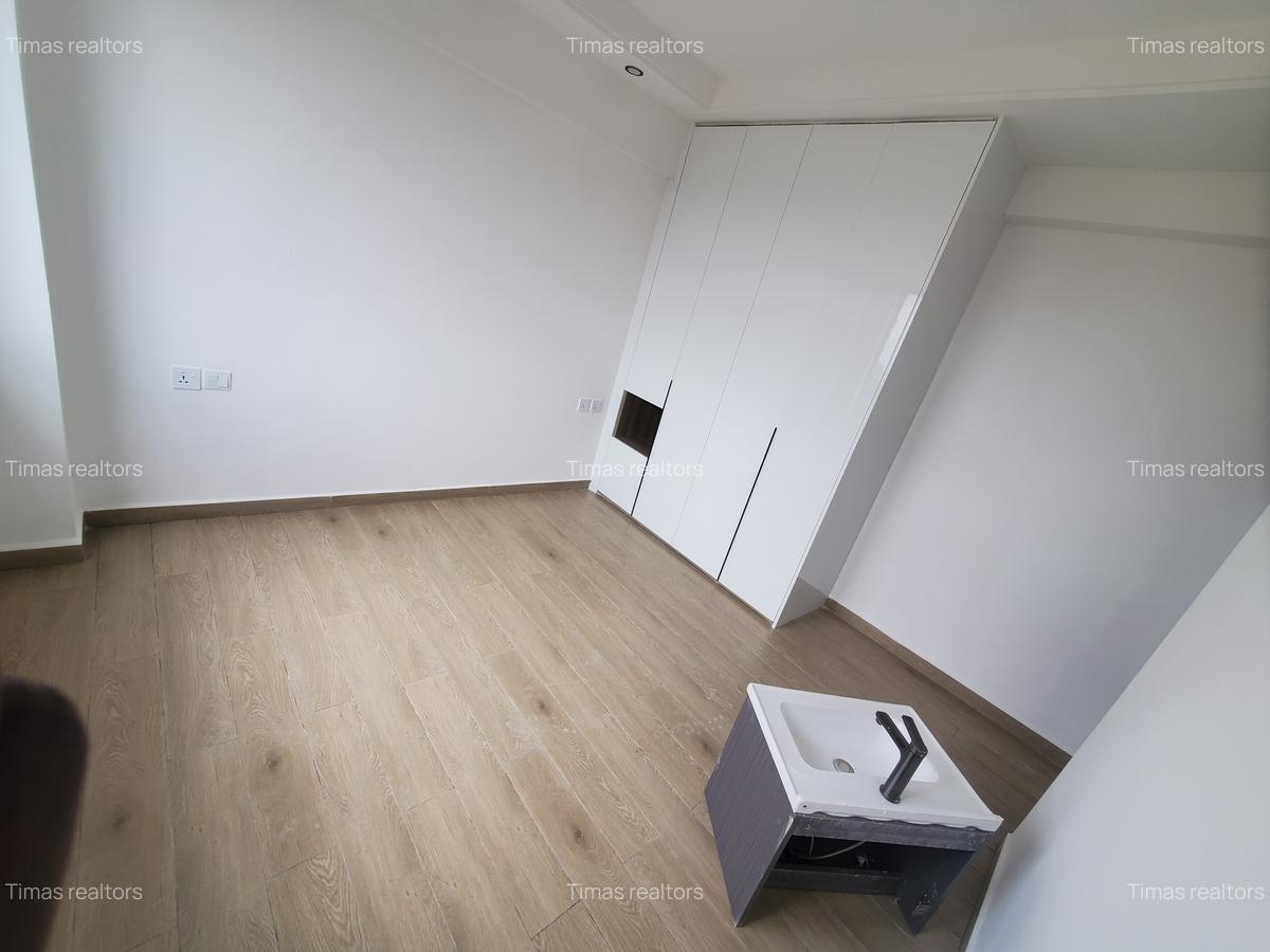 1 Bed Apartment with En Suite at Westlands - 4