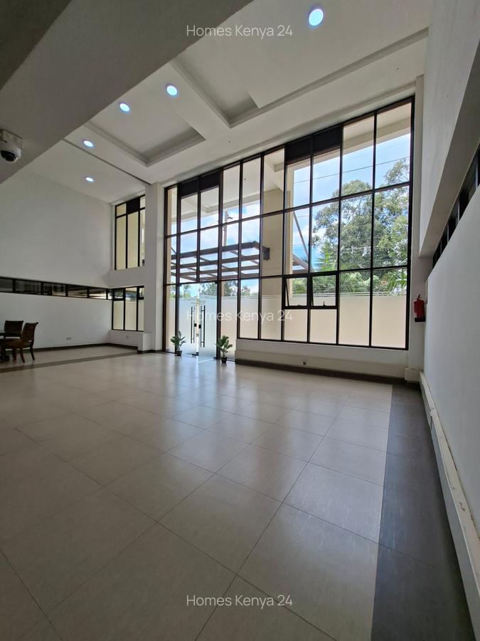 Office in Ridgeways - 5