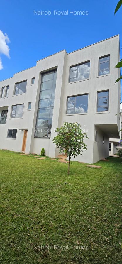 5 Bed Townhouse with En Suite at Lavington Green - 2