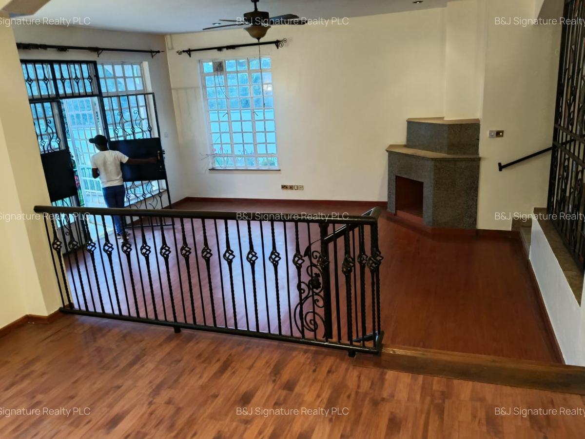 4 Bed Townhouse with En Suite in Runda - 2