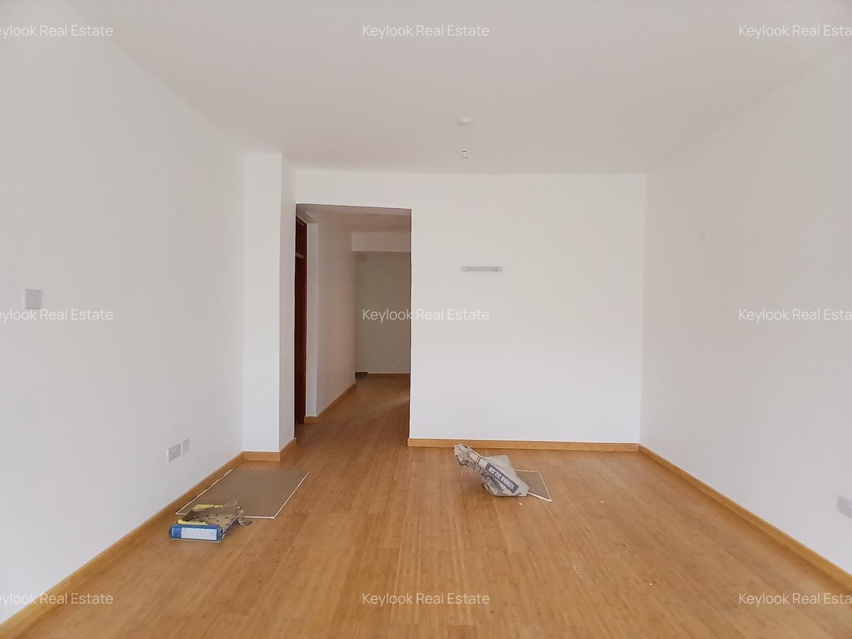 4 Bed Townhouse with En Suite at Lavington - 15