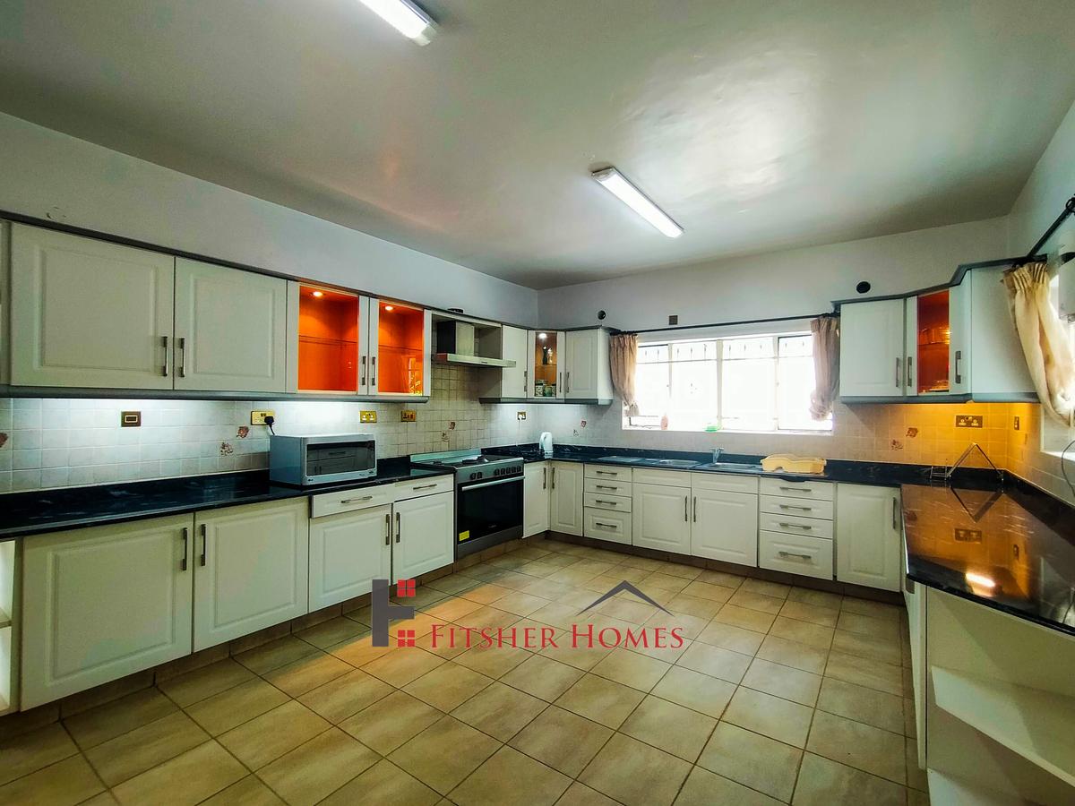 4 Bed House with En Suite in Muthaiga - 18