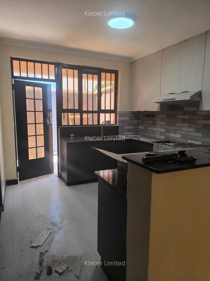 4 Bed Townhouse with En Suite at Western Bypass - 4