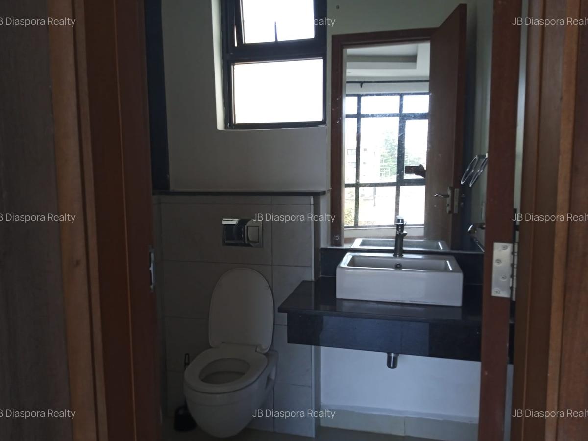 2 Bed Apartment with En Suite in Westlands Area - 5