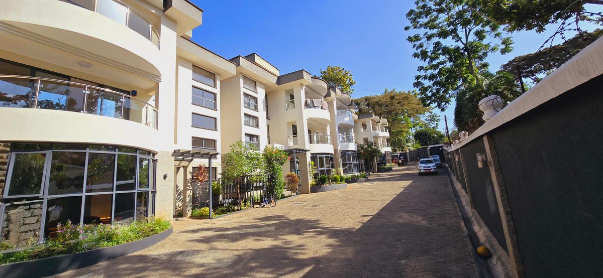 5 Bed Townhouse with En Suite at Chalbi Drive - 3