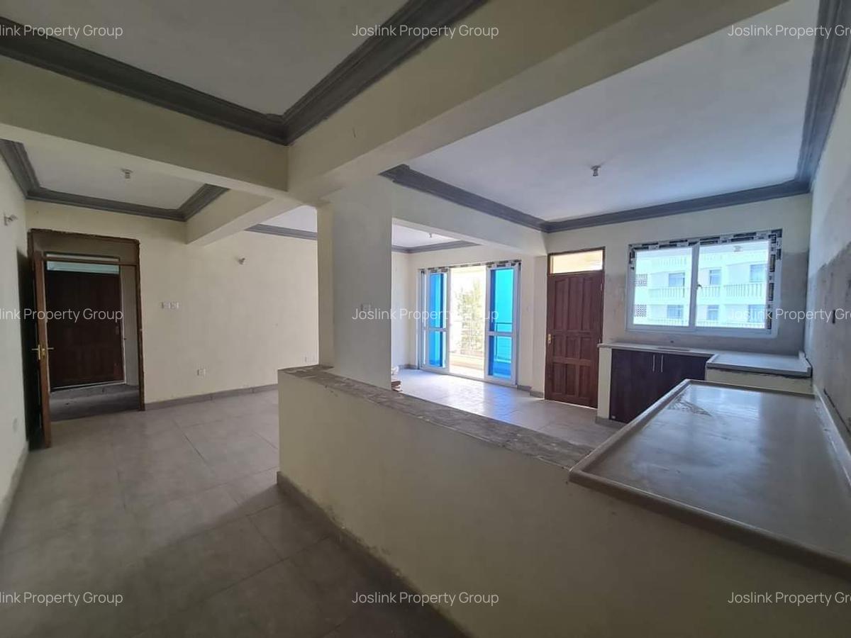 2 Bed Apartment with En Suite in Nyali Area - 9