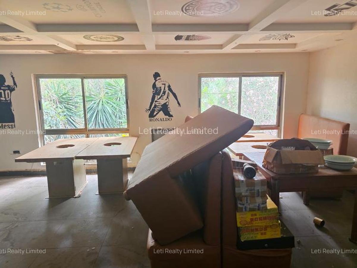 Commercial Property with Fibre Internet in Lavington - 8