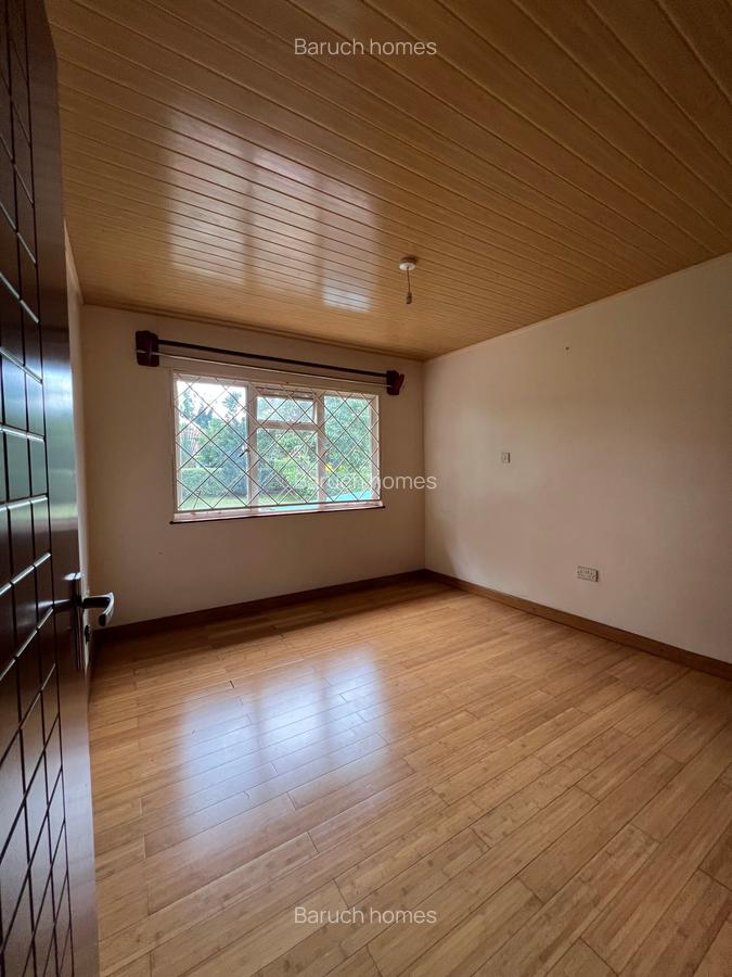 4 Bed Villa with En Suite in Runda - 19