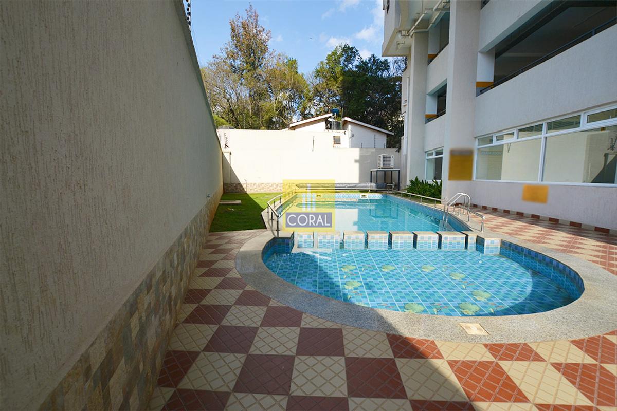 3 Bed Apartment with En Suite in Lavington - 17