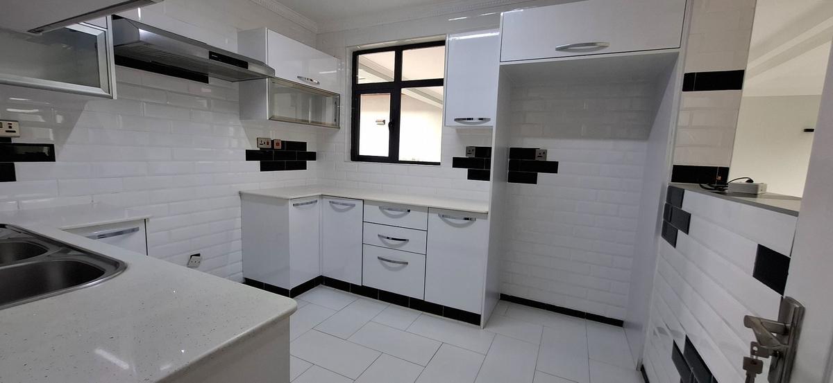 4 Bed Townhouse with En Suite in Muthaiga - 5