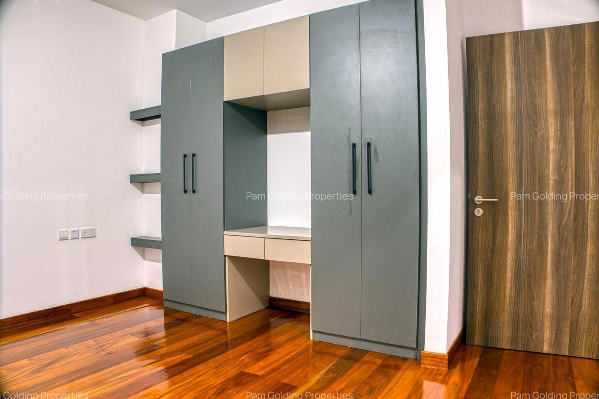 4 Bed Apartment with En Suite in Ruaka - 10