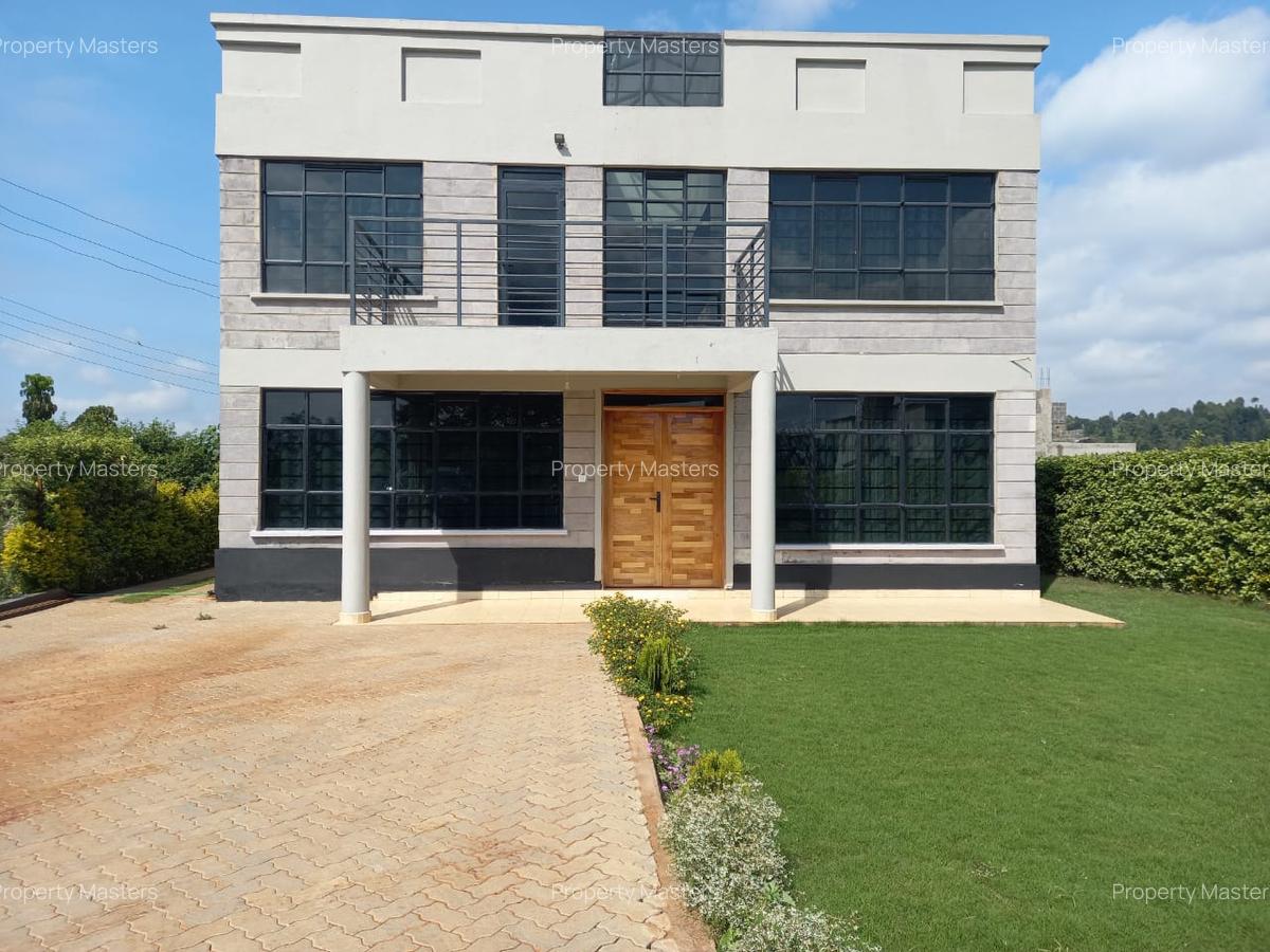 5 Bed Townhouse with En Suite at Acacia - 2