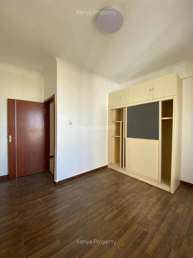 3 Bed Apartment with En Suite at Kindaruma Road - 8