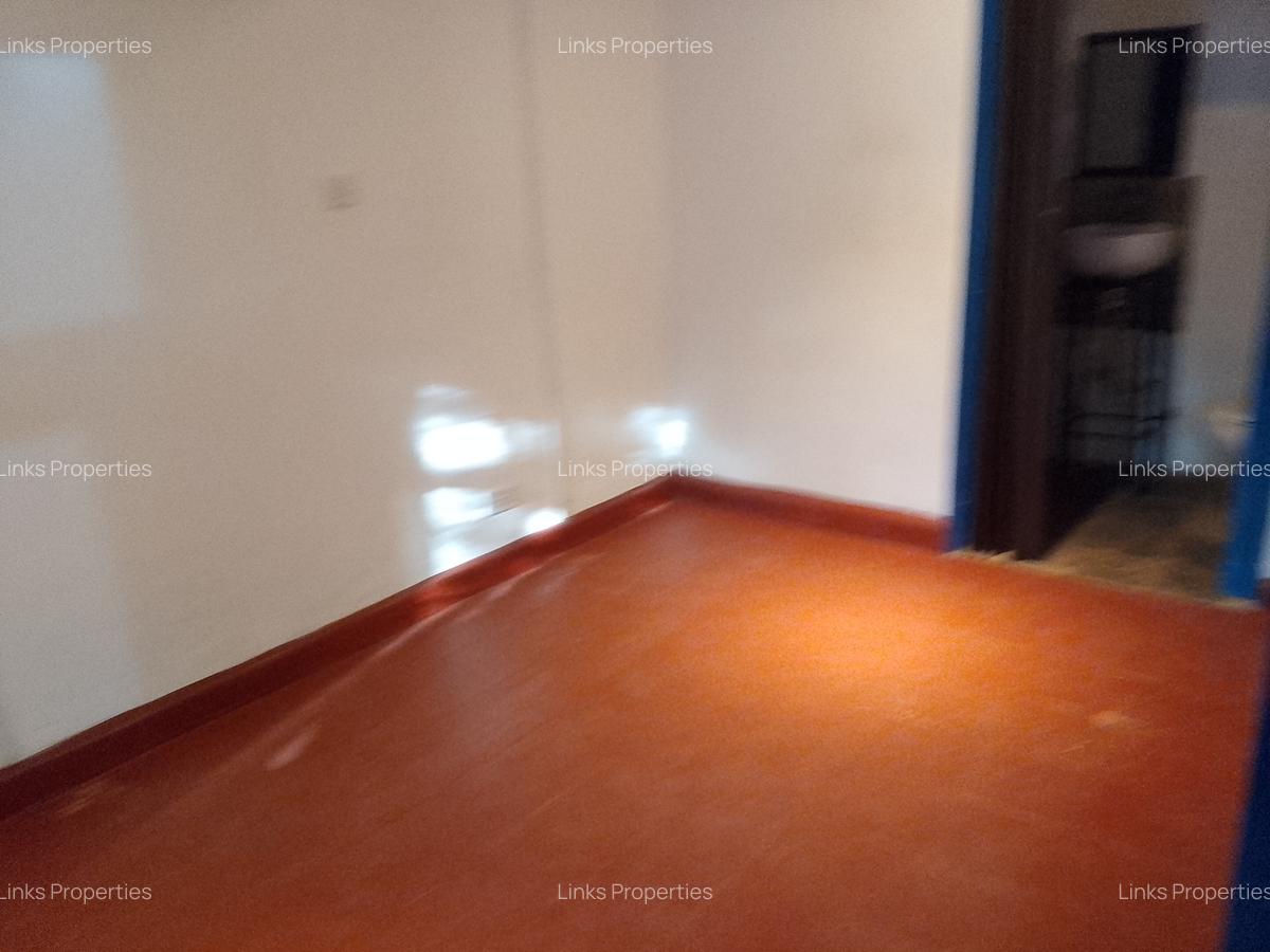 1 Bed House with En Suite at Karen - 6