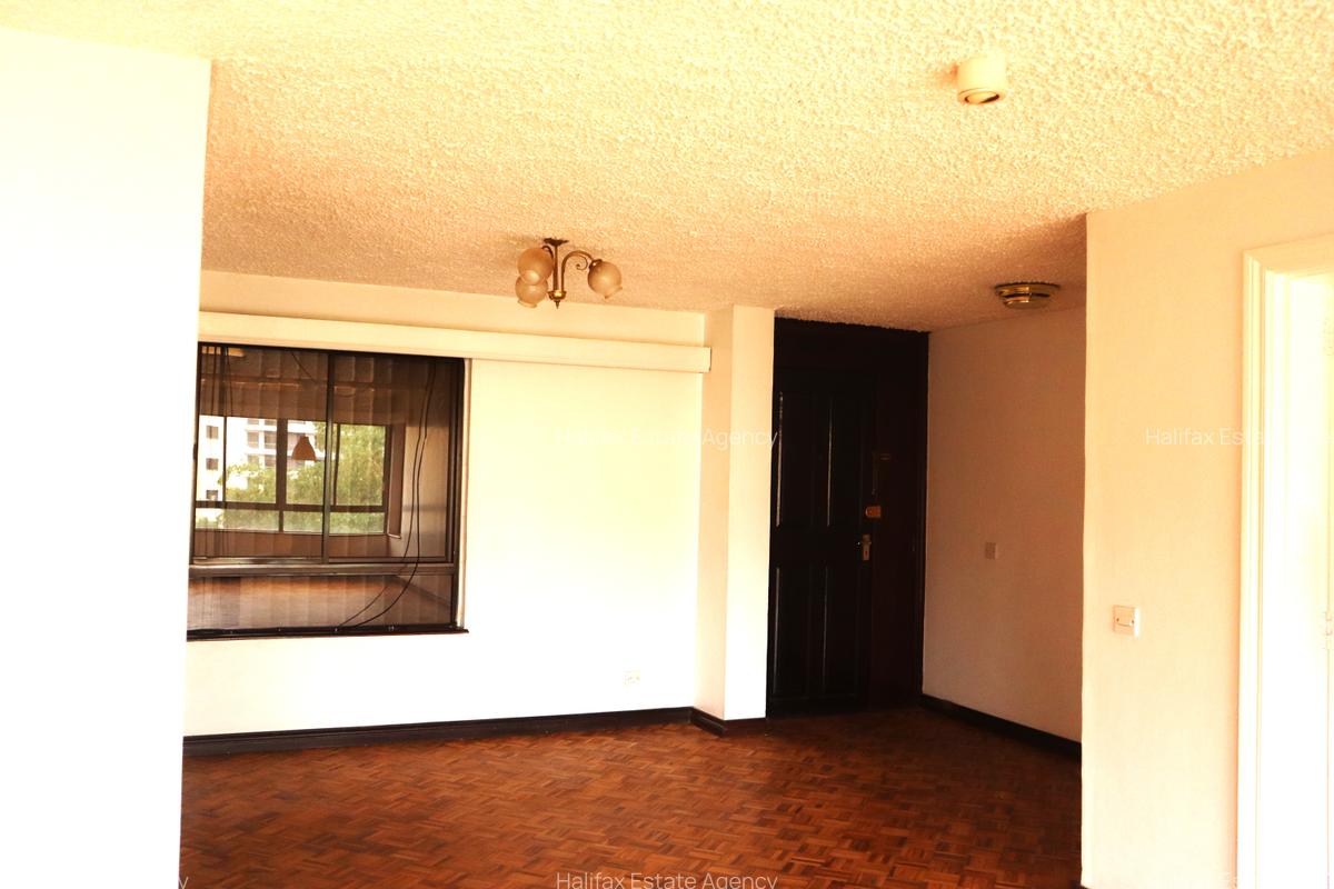 3 Bed Apartment with En Suite in Westlands Area - 4