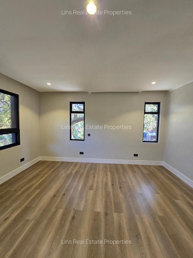 3 Bed House with En Suite in Gigiri - 14