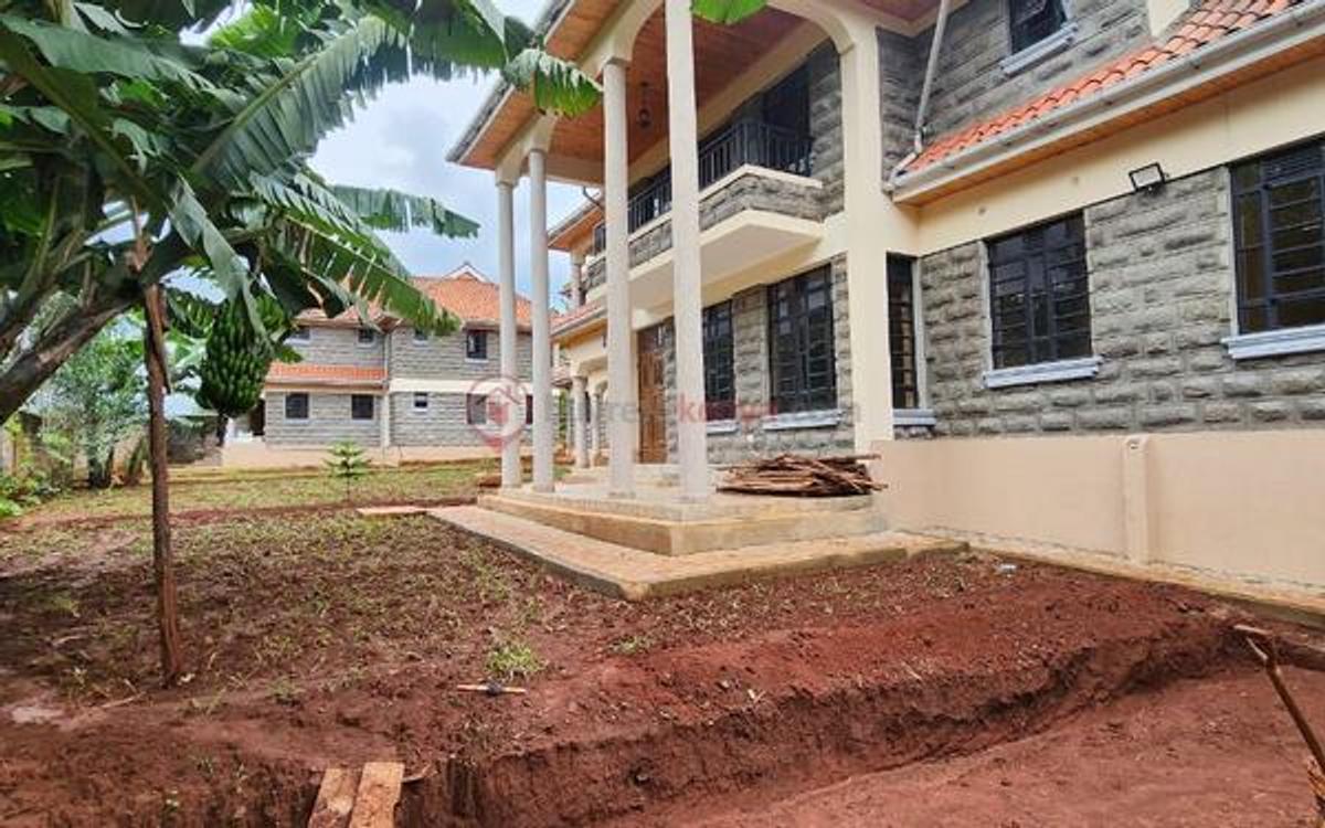 6 bed townhouse with en suite in kitisuru